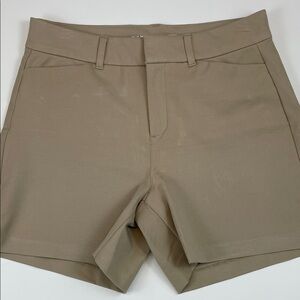 Old Navy High Rise Pixie Shorts Khaki Beige Woman’s Size 6